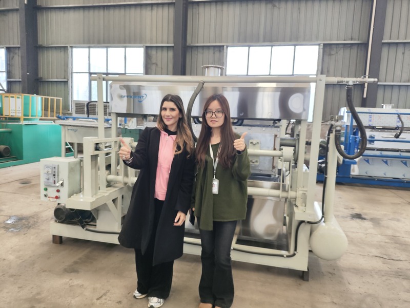 Customer visiting Shuliy egg tray machine factory 4