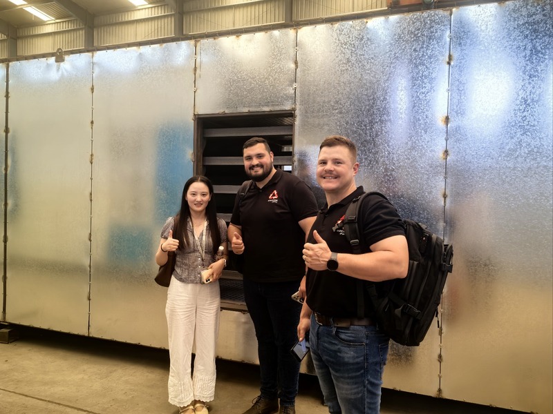 Customer visiting Shuliy egg tray machine factory 7